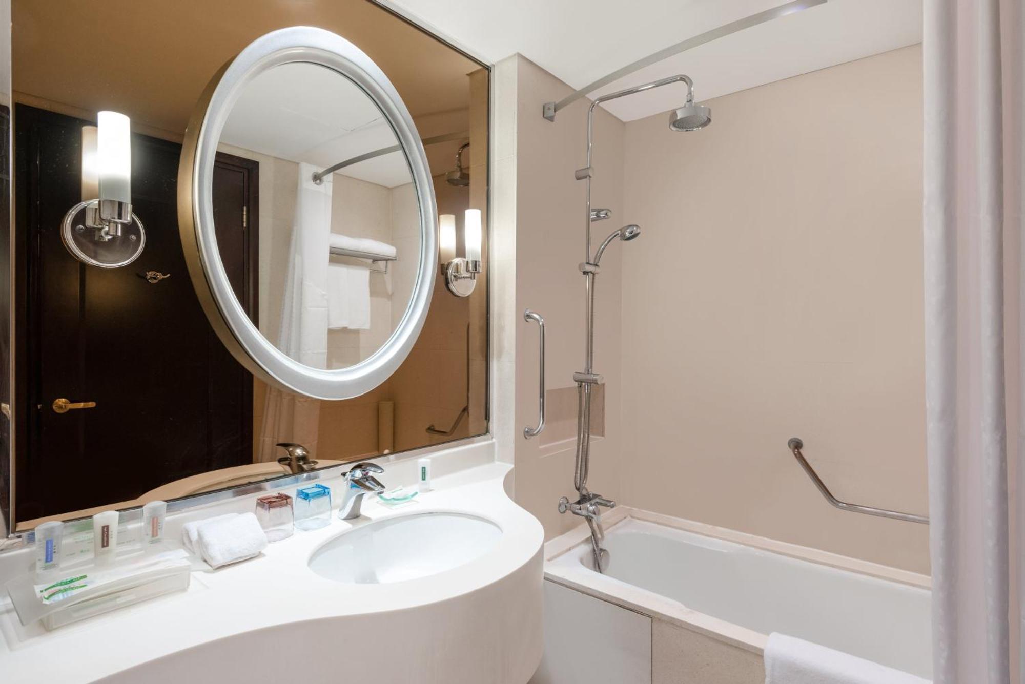 Holiday Inn Shanghai Pudong Nanpu By Ihg Dış mekan fotoğraf