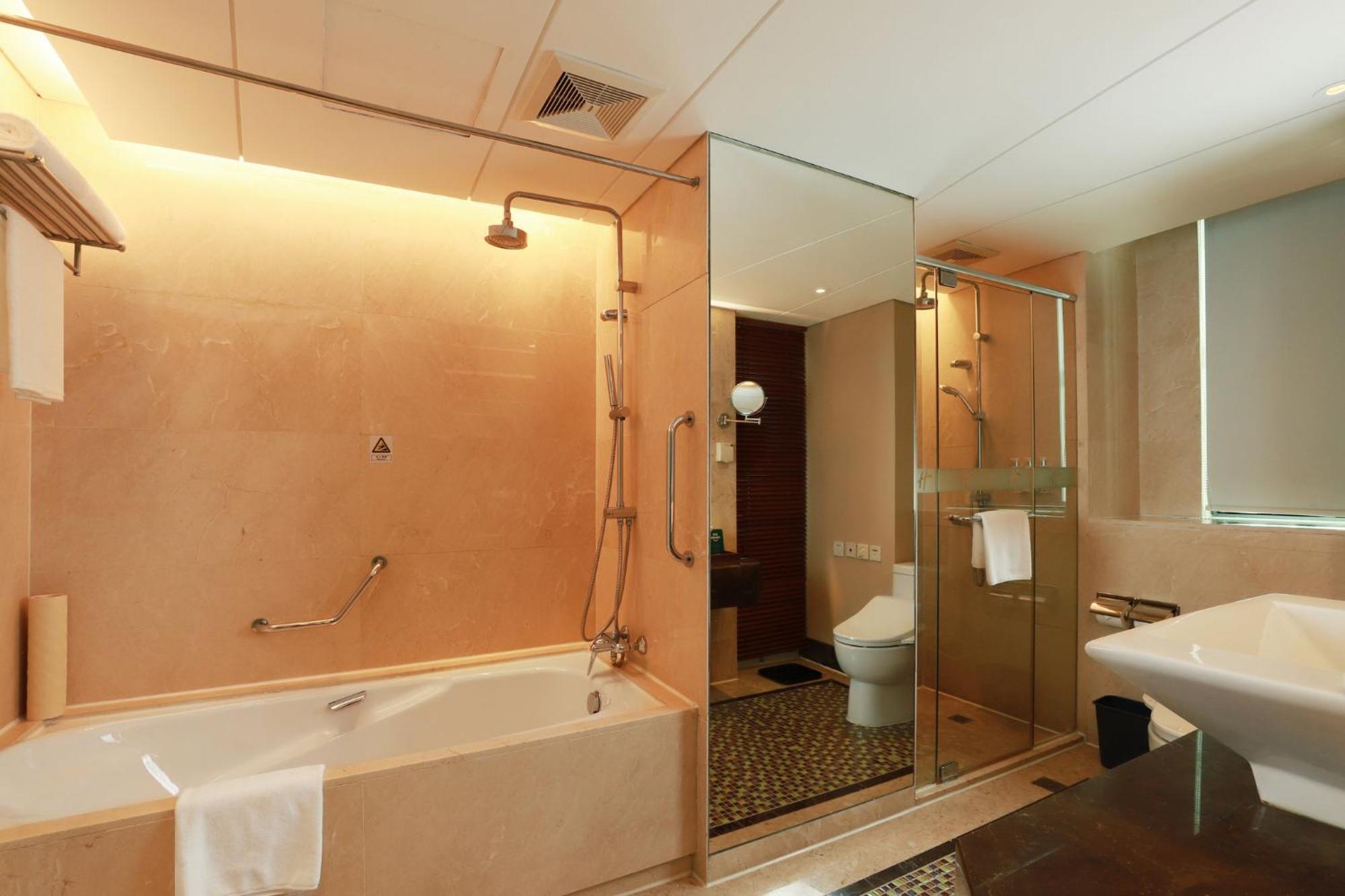 Holiday Inn Shanghai Pudong Nanpu By Ihg Dış mekan fotoğraf