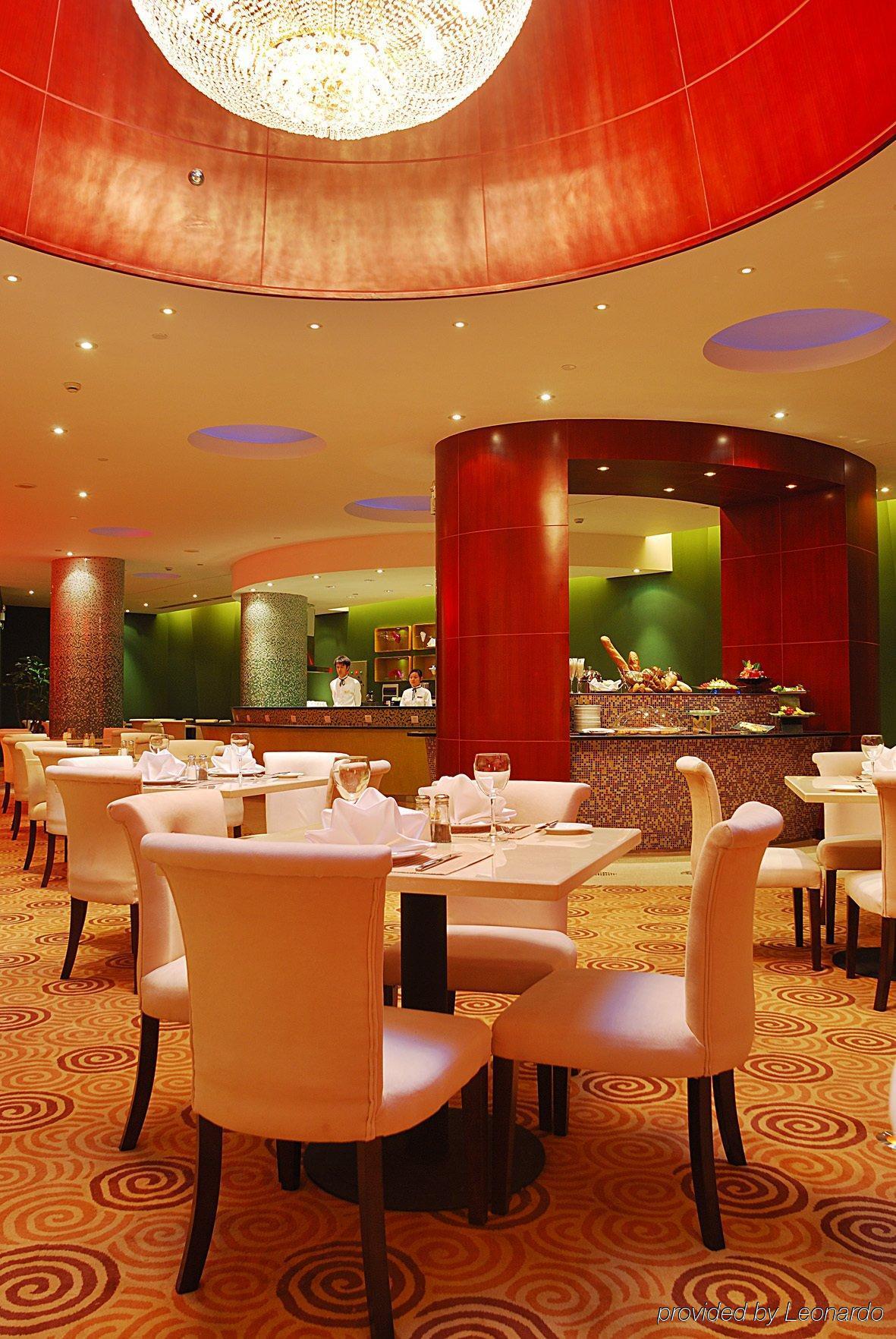 Holiday Inn Shanghai Pudong Nanpu By Ihg Restoran fotoğraf
